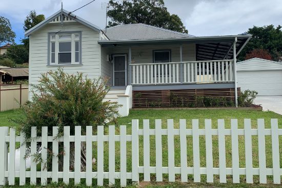 12 Moore Street, Dungog, NSW 2420