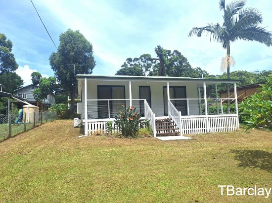 12 Noogie St, Macleay Island, Qld 4184