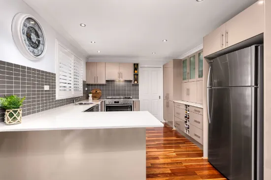 12 Tallowood Gardens, Blaxland, NSW, 2774