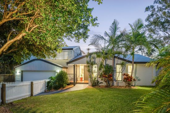 12 Westminster Court, Brookfield, Qld 4069