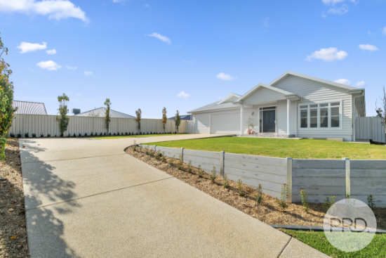 12 Willie Ploma Place, Gobbagombalin, NSW 2650