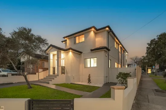 123 Rawson Road, Greenacre, NSW, 2190