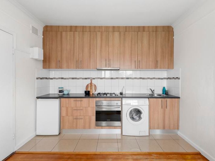 13/11 Marine Parade, St Kilda, Vic 3182 - Apartment for Rent | Real Search