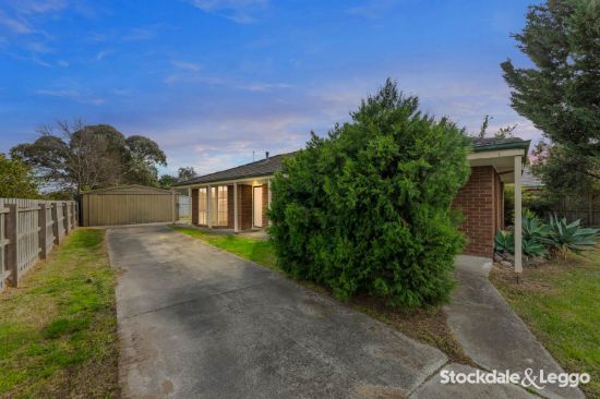 13 Ashton Place, Pakenham, Vic 3810