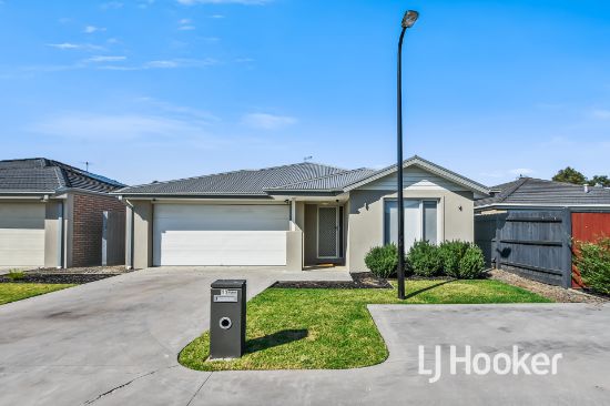 13 Newcastle Drive, Officer, Vic 3809