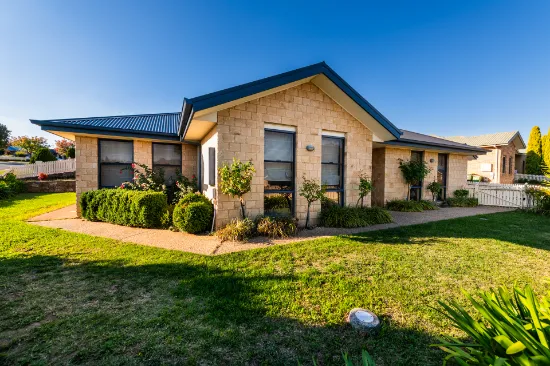 13 Stonehaven Circuit, Queanbeyan East, NSW, 2620