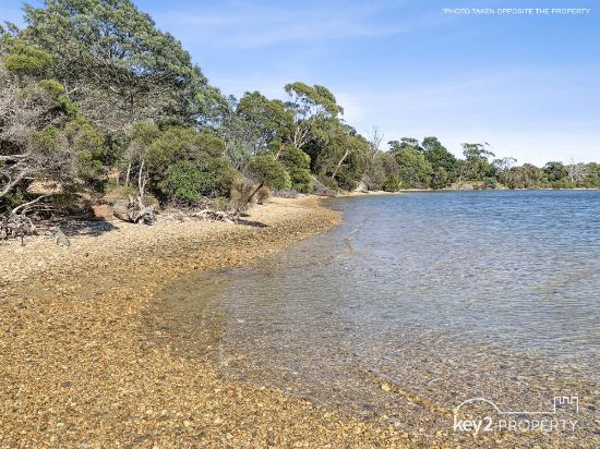 13 West Arm Road, Beauty Point, Tas 7270