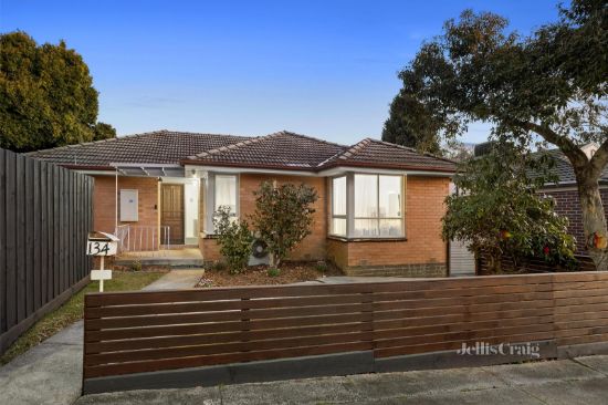 134 Mahoneys Road, Forest Hill, Vic 3131