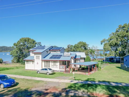 135 Canaipa Point Drive, Russell Island, QLD, 4184