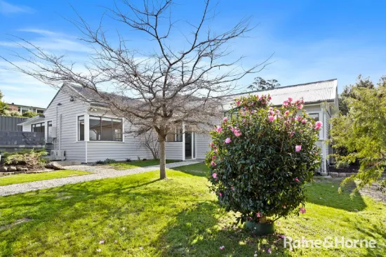 137 Roslyn Avenue, Blackmans Bay, TAS, 7052