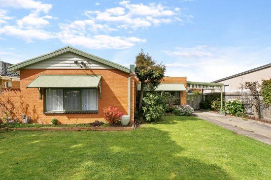 14 Cresswold Avenue, Avondale Heights, Vic 3034