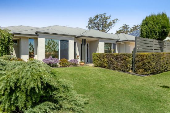 14 Fadden Crescent, Middle Ridge, Qld 4350