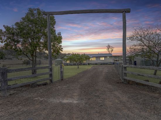 14 Moonlight Parade, Laidley South, Qld 4341