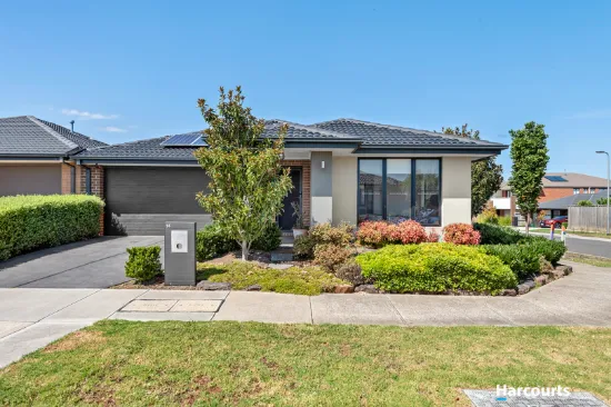 14 Trainers Way, Clyde North, VIC, 3978
