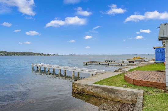 141 Fishing Point Road, Fishing Point, NSW 2283