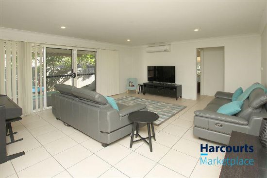 143 Englefield Road, Oxley, Qld 4075