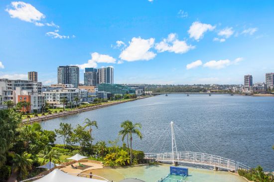 147/27 Bennelong Parkway, Wentworth Point, NSW 2127