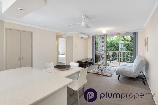 15/15 Clarence Road, Indooroopilly, Qld 4068
