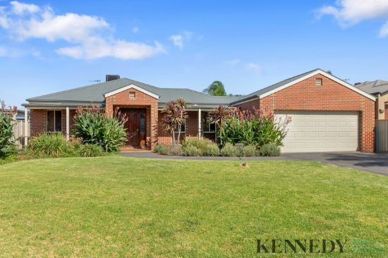 15 Steneker Crescent, Yarrawonga, Vic 3730