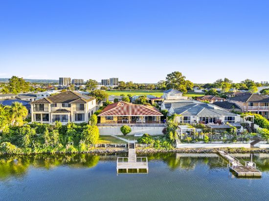 15 Volante Crescent, Mermaid Waters, Qld 4218