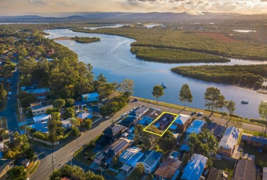 153 The Esplanade, Coombabah, Qld 4216