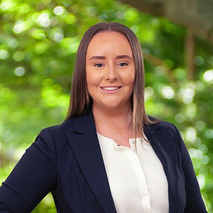 Katie Burn - Real Estate Agent
