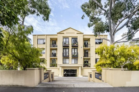 16/202 The Avenue, Parkville, VIC, 3052