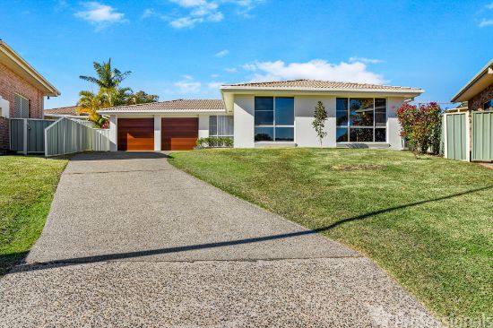 16 Burke Close, Forster, NSW 2428