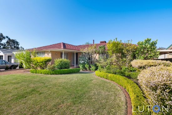 16 Crofts Crescent, Spence, ACT 2615
