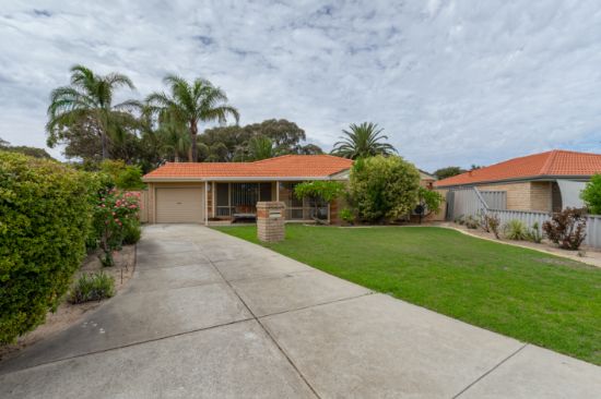 16 Fairway Place, Cooloongup, WA 6168