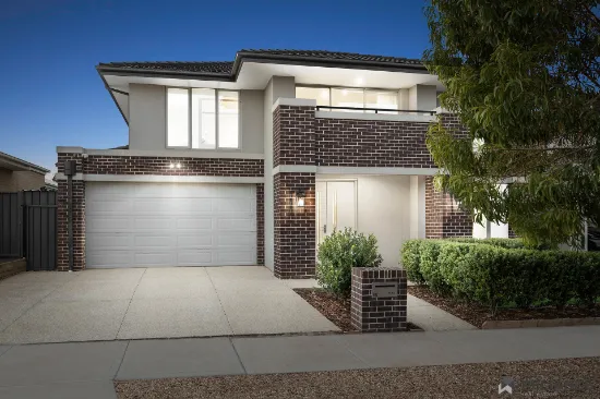 Modern luxurious Double-Storey Family Home!