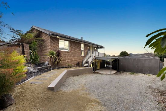 16 Grand Panorama Court, Launching Place, Vic 3139