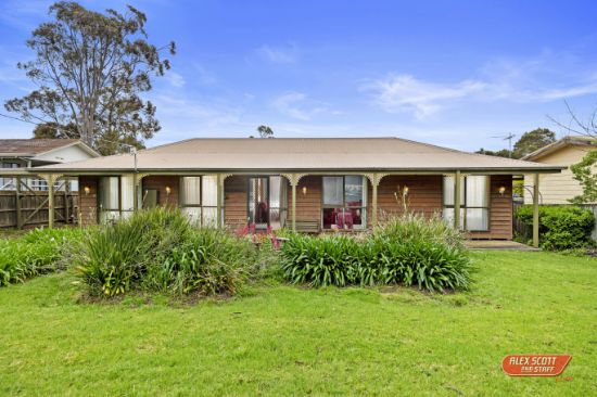 16 Island Crescent, Cowes, Vic 3922