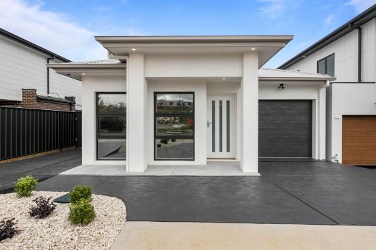 16 Malcolm Cole Terrace, Whitlam, ACT 2611