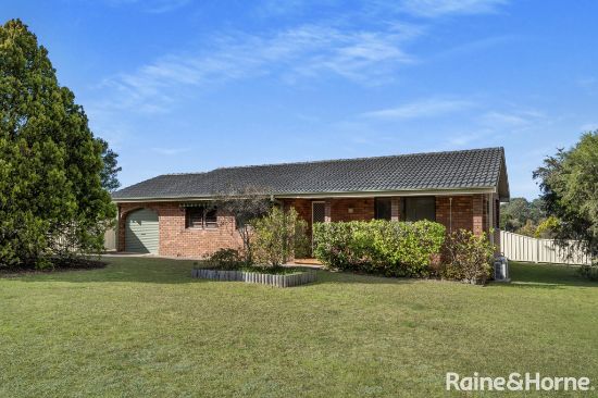 16 Monk Crescent, Bomaderry, NSW 2541