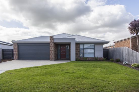 16 Youll Grove, Inverloch, Vic 3996