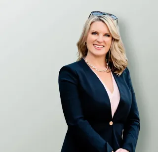 Sally  O'Neill - Real Estate Agent