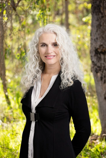 Jo John - Real Estate Agent