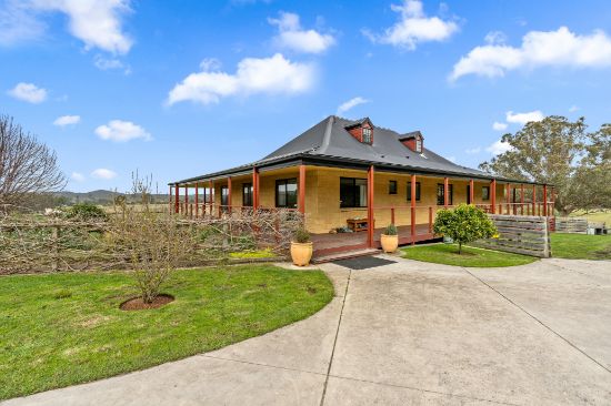 17 Clifford Street, Beaconsfield, Tas 7270