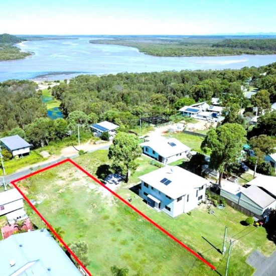 17  Crescent Drive, Russell Island, Qld 4184