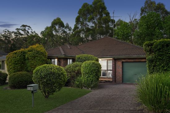 17 Hutchins Crescent, Kings Langley, NSW 2147