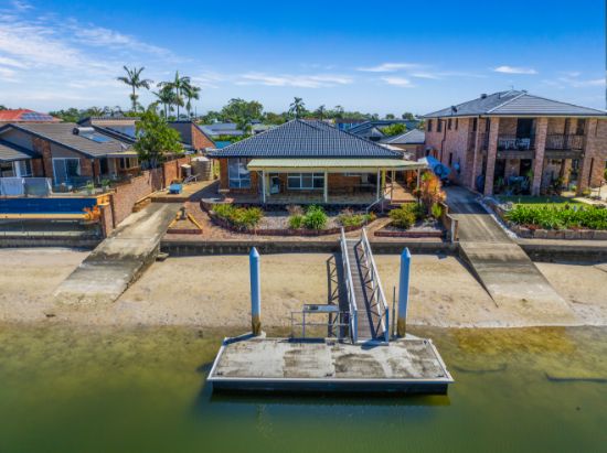 17 Marco Polo Place, Hollywell, Qld 4216