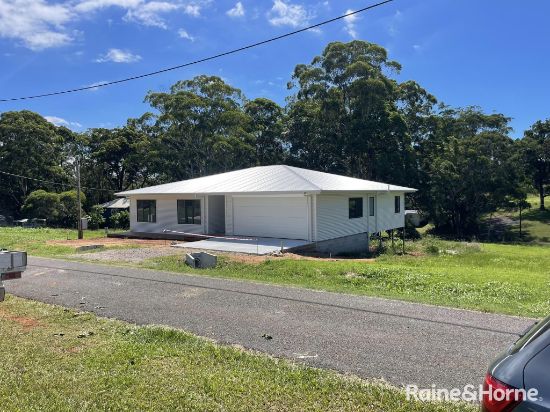 17 Mountain View Crescent, Russell Island, Qld 4184