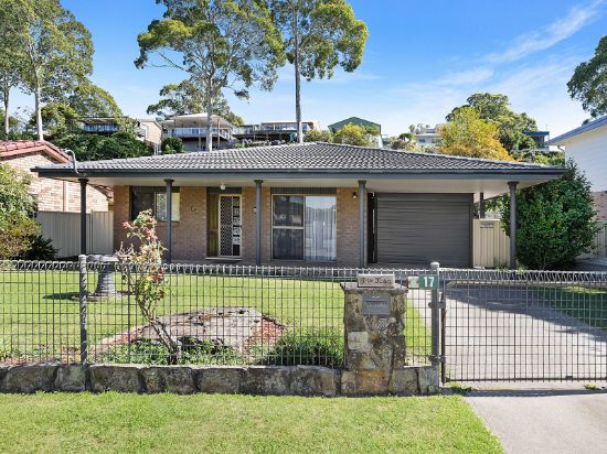17 Timbara Crescent, Surfside, NSW 2536
