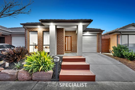 17 Trainers Way, Clyde North, Vic 3978