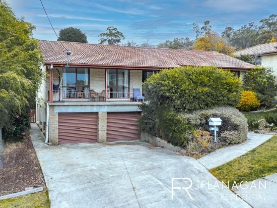 17 Woolston St, Trevallyn, Tas 7250