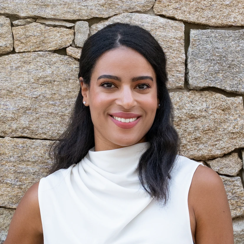 Aurelie Lutondo - Real Estate Agent