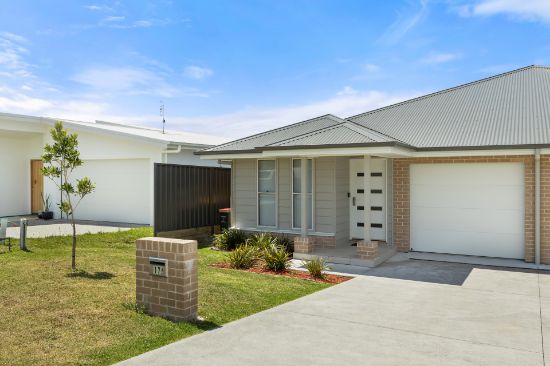 17A Bexhill Avenue, Sussex Inlet, NSW 2540
