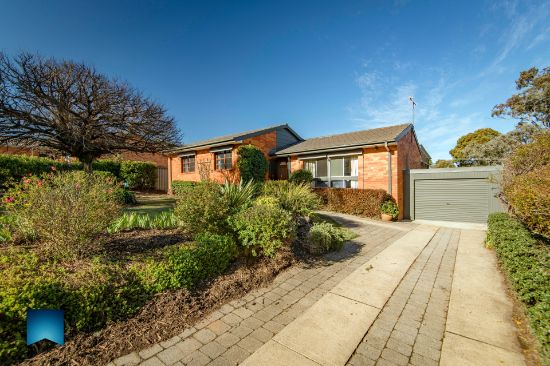 18 Baddeley Crescent, Spence, ACT 2615