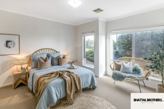 18 Burlington Rd, Hallett Cove, SA, 5158